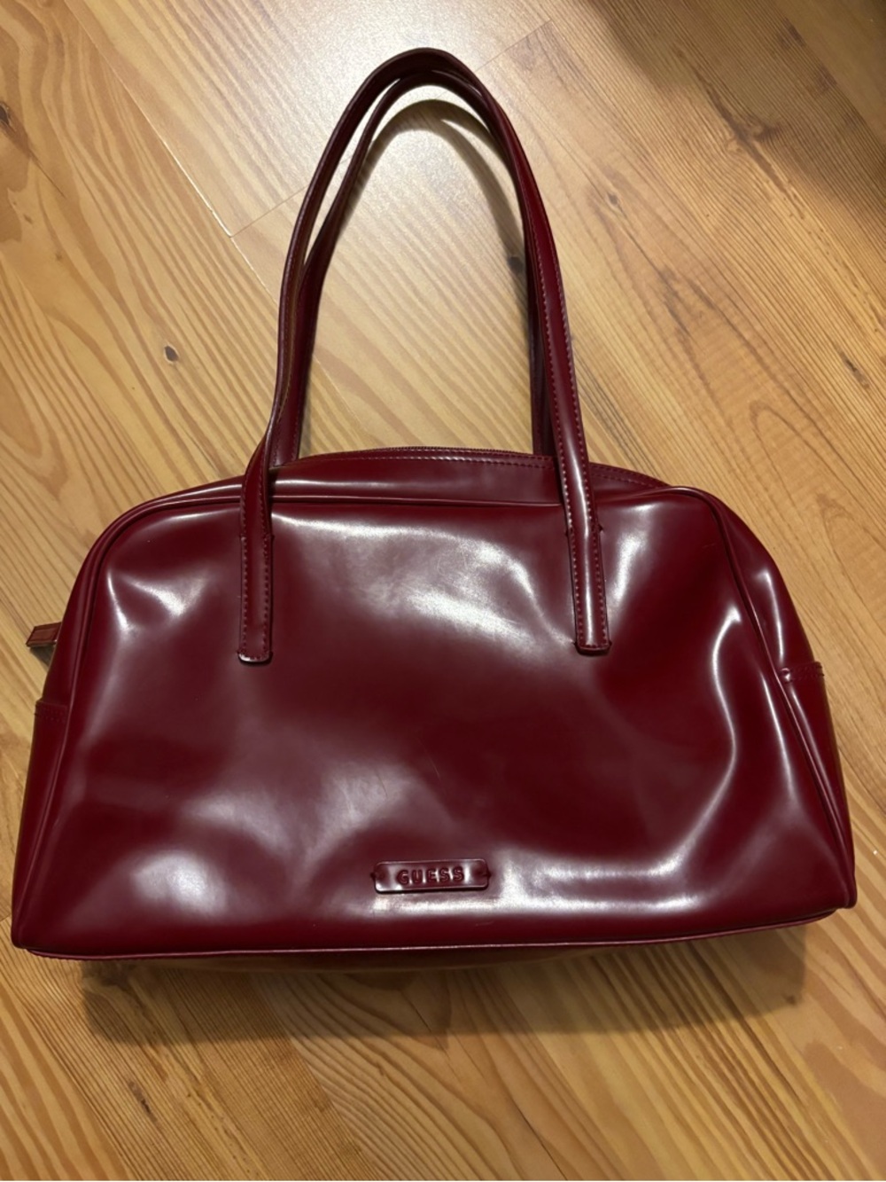 Guess vintage 2000s Y2K burgundy red leather shoulder zip rectangle handbag
